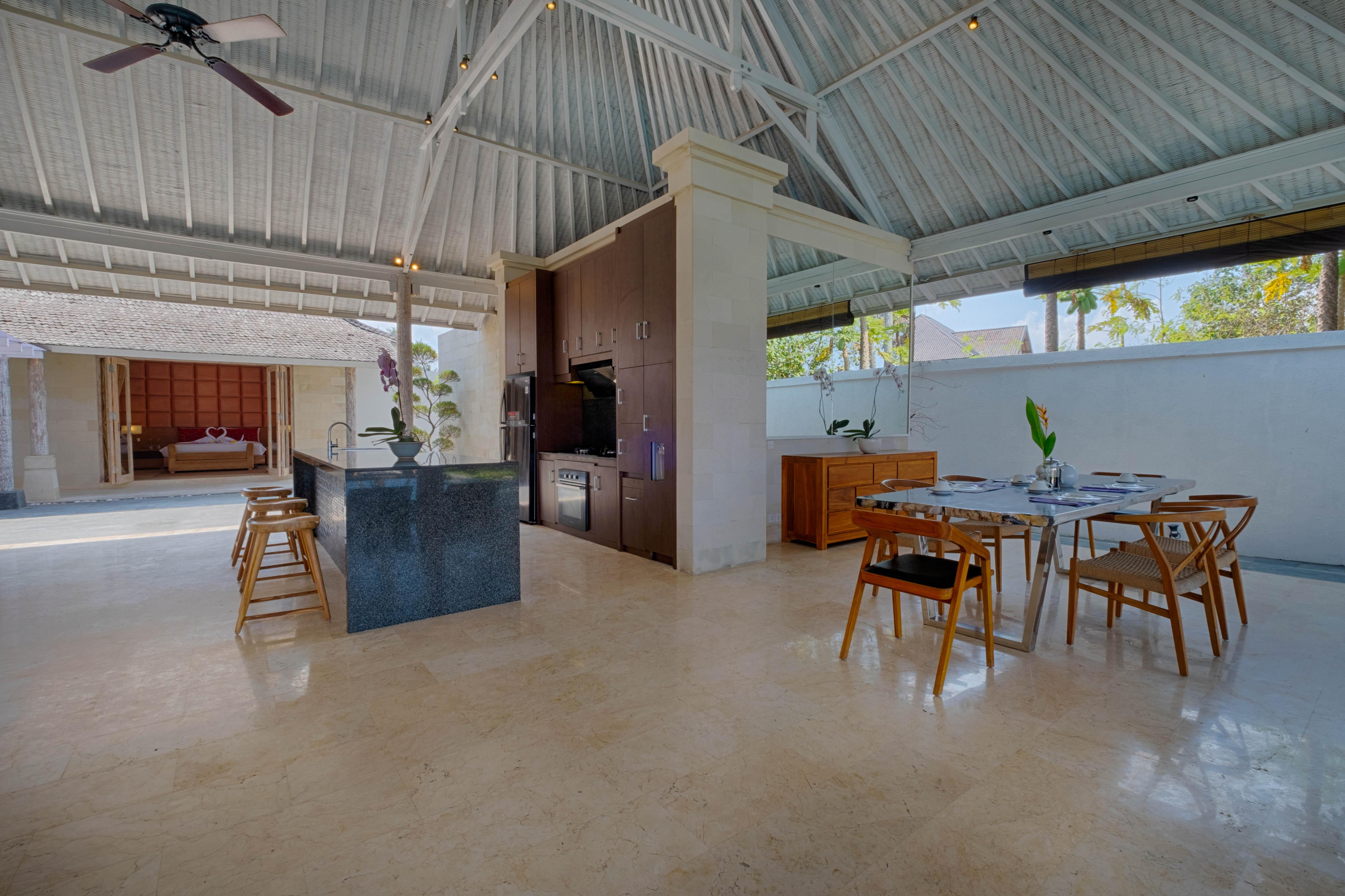 Kutus Kutus Saba Beach Villa Sukawati  Luaran gambar
