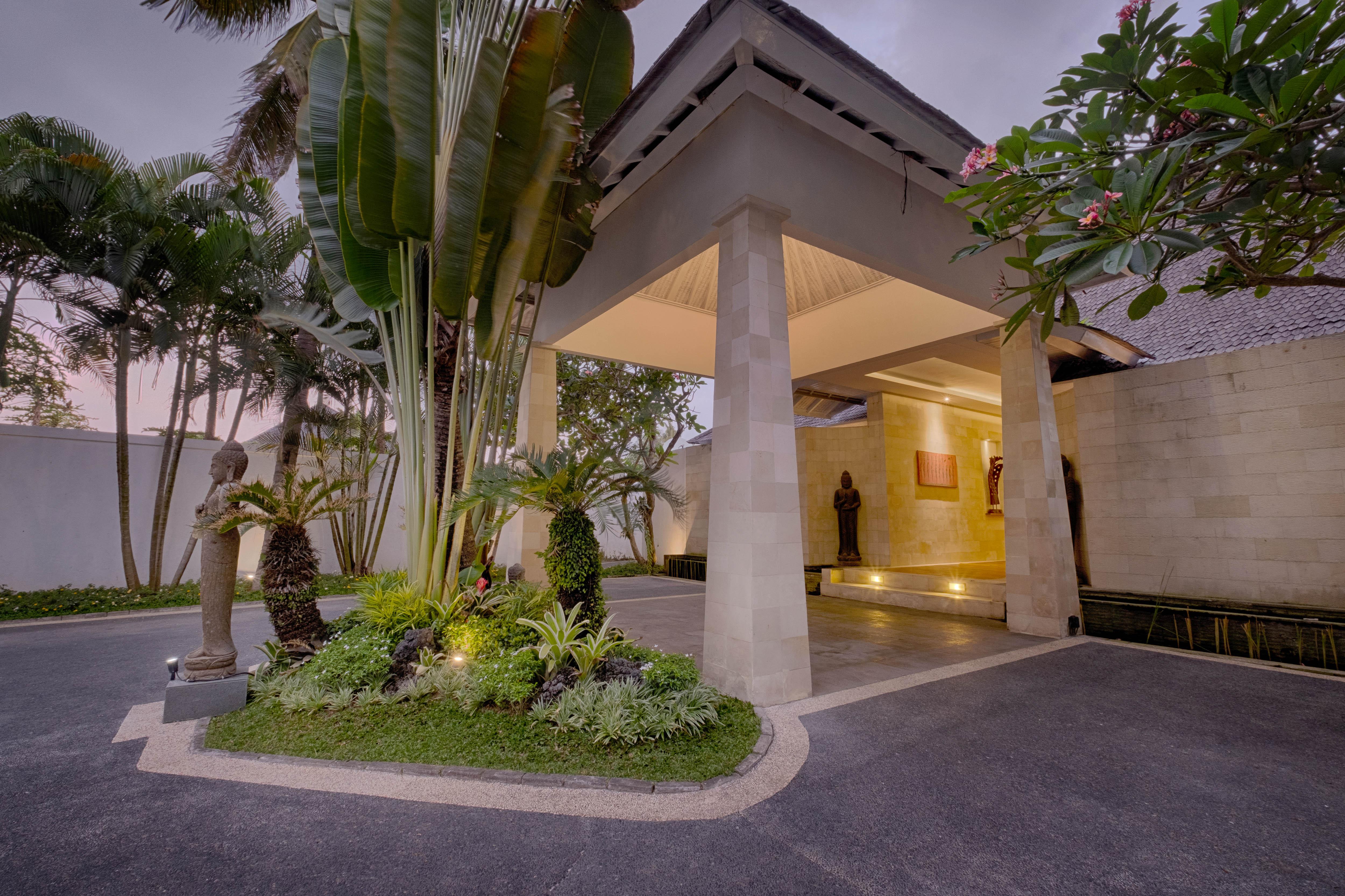 Kutus Kutus Saba Beach Villa Sukawati  Luaran gambar