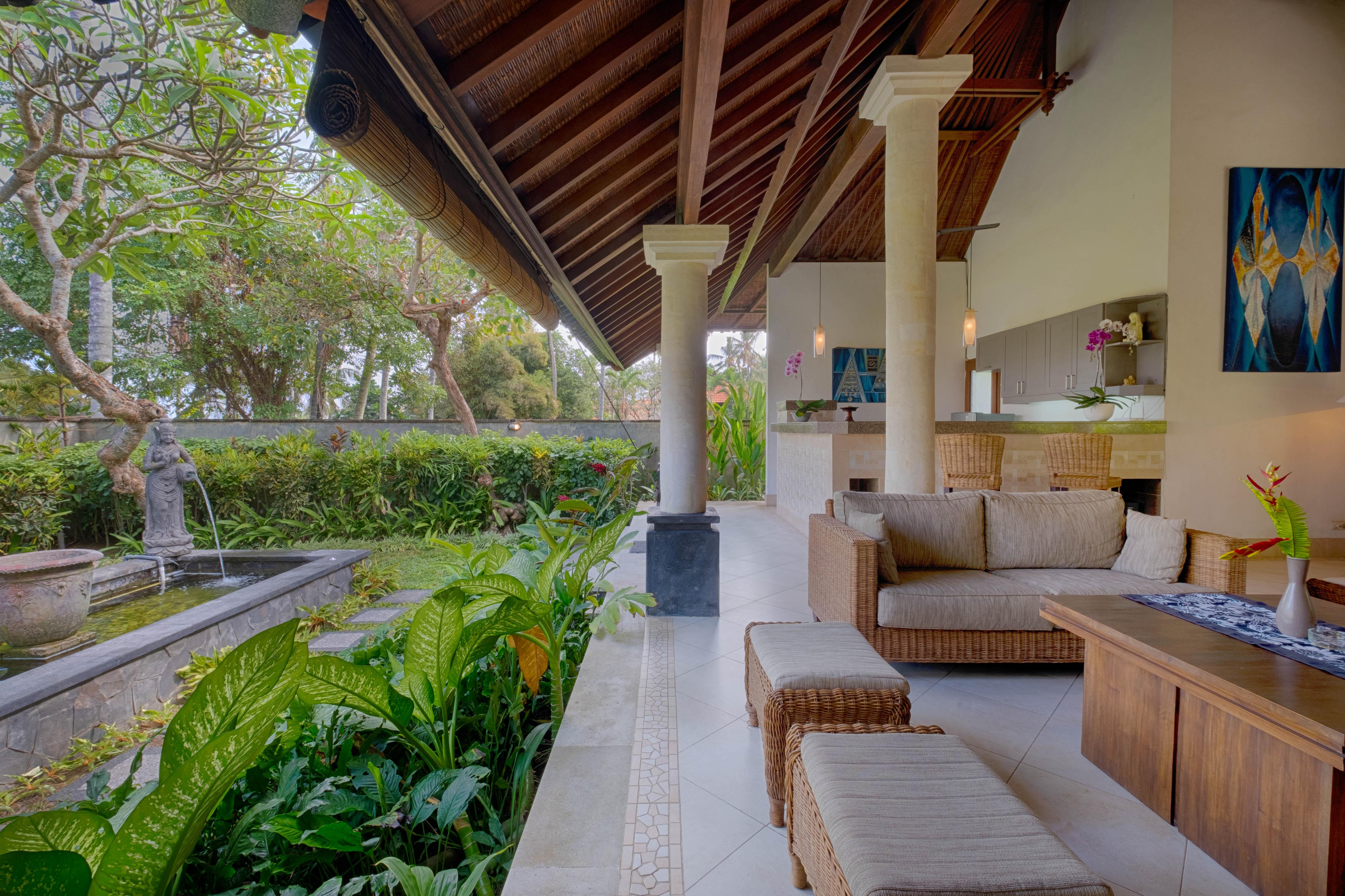 Kutus Kutus Saba Beach Villa Sukawati  Luaran gambar